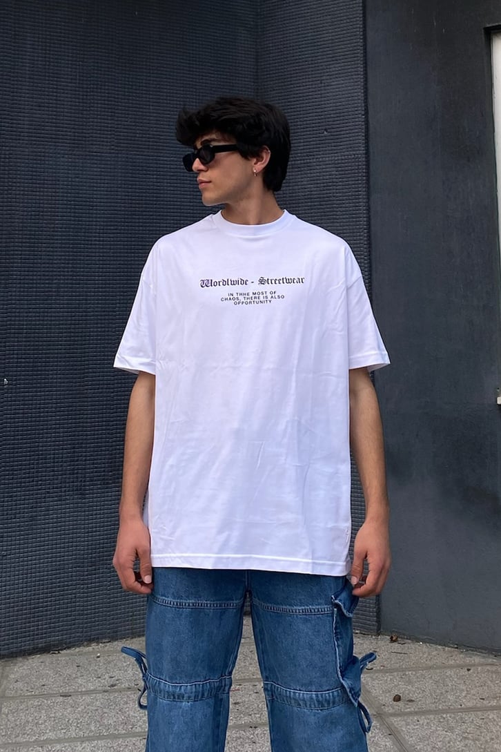 Gothic Deception Baskılı Oversize Tshirt