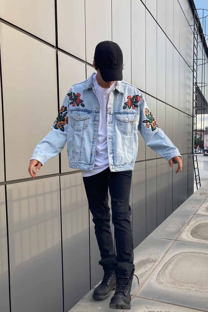 GÜL İŞLEMELİ DENIM JACKET