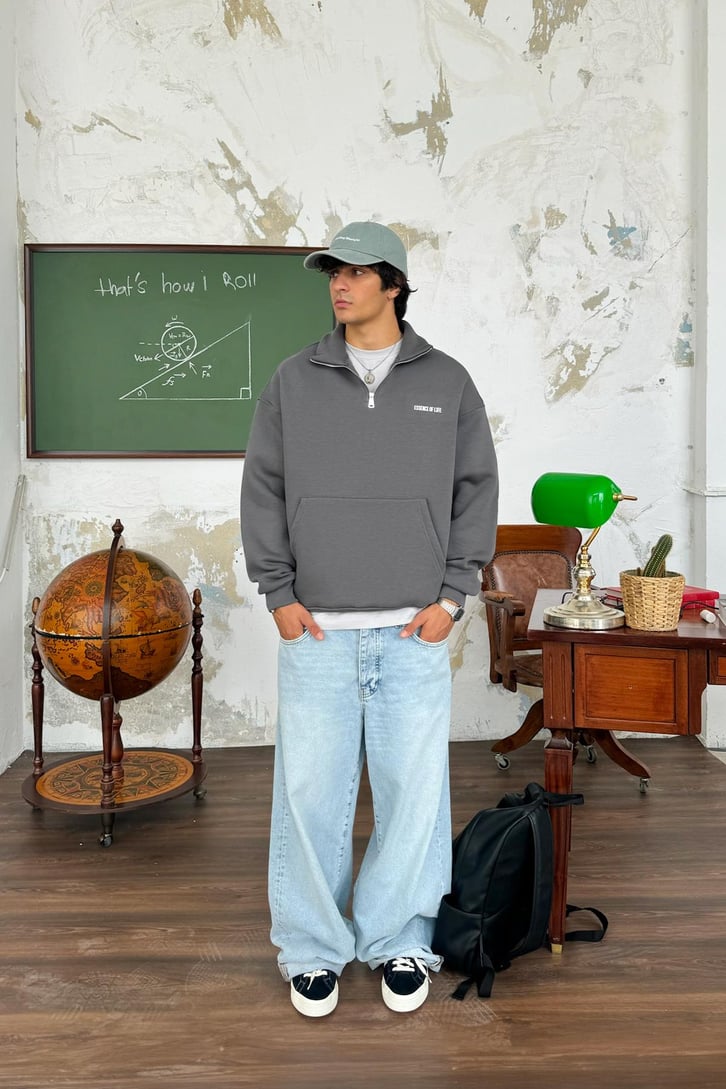 Half Zip Minimal Baskılı Oversize Sweatshirt