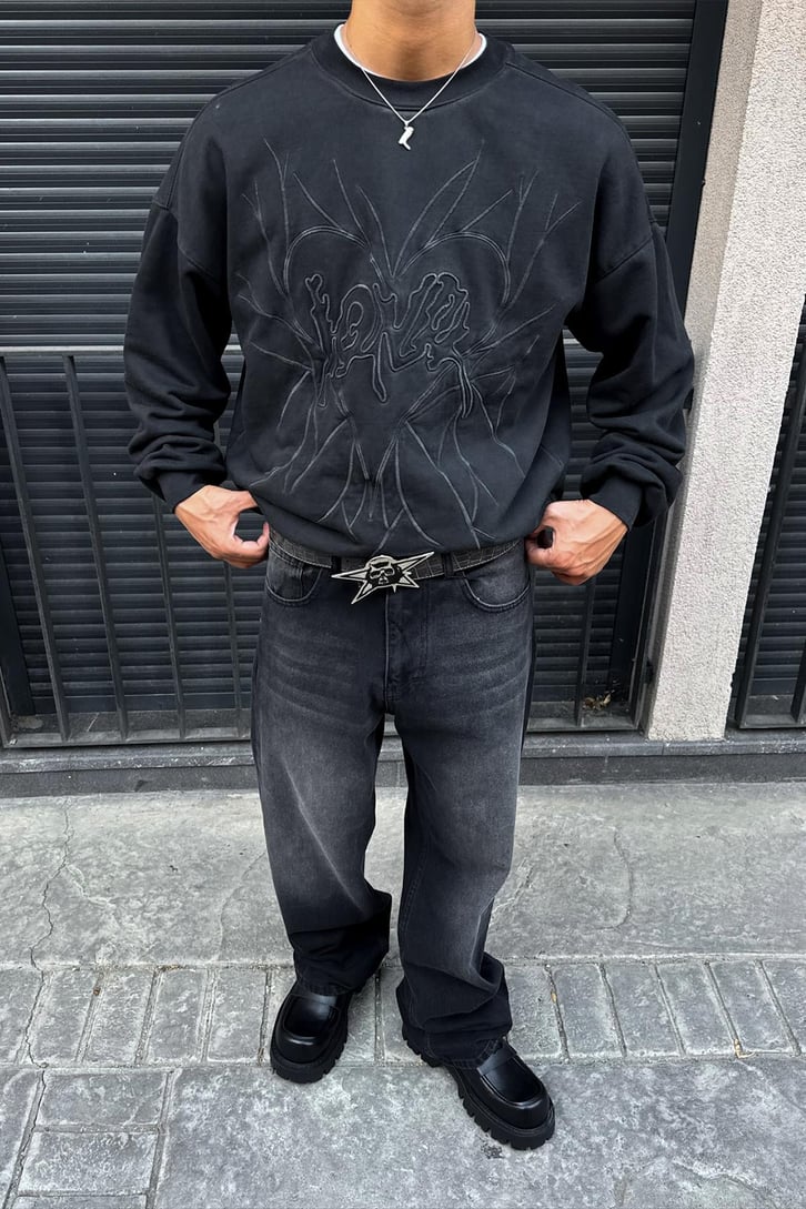 Heart Nakışlı Bisiklet Yaka Sweatshirt