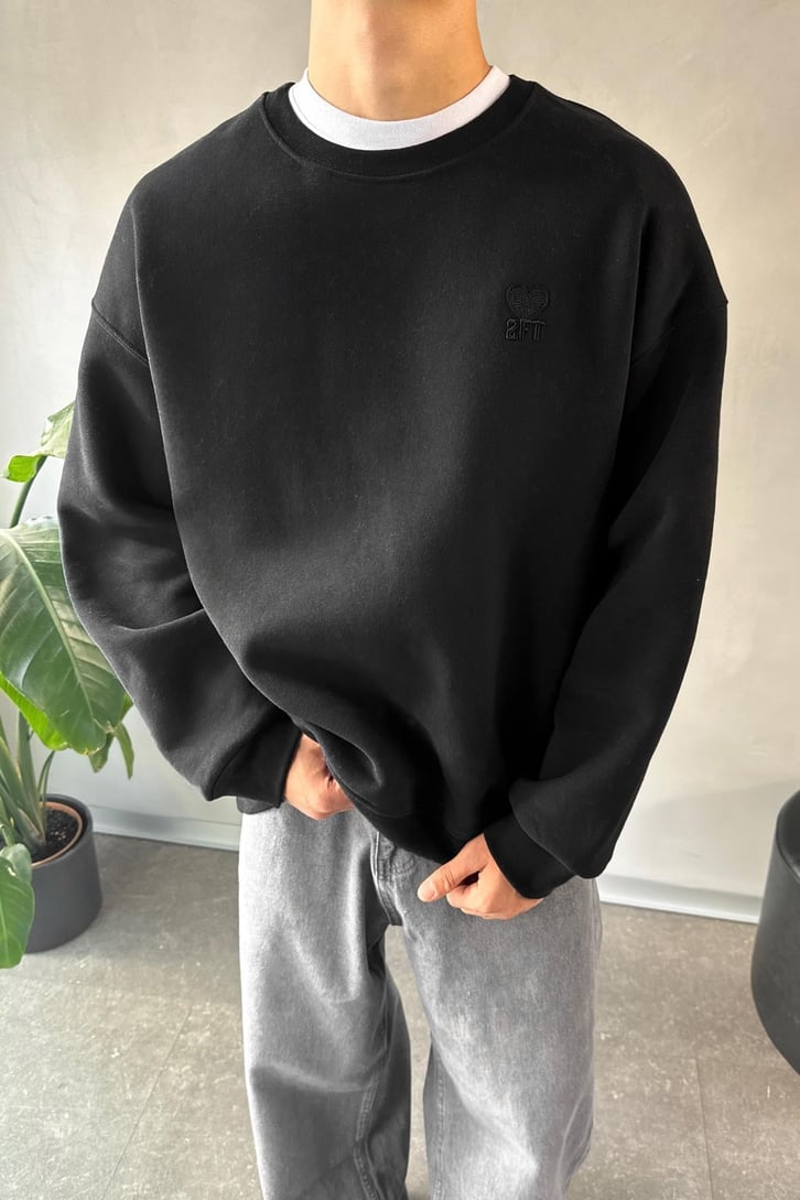 Heart Nakışlı Bisiklet Yaka Sweatshirt