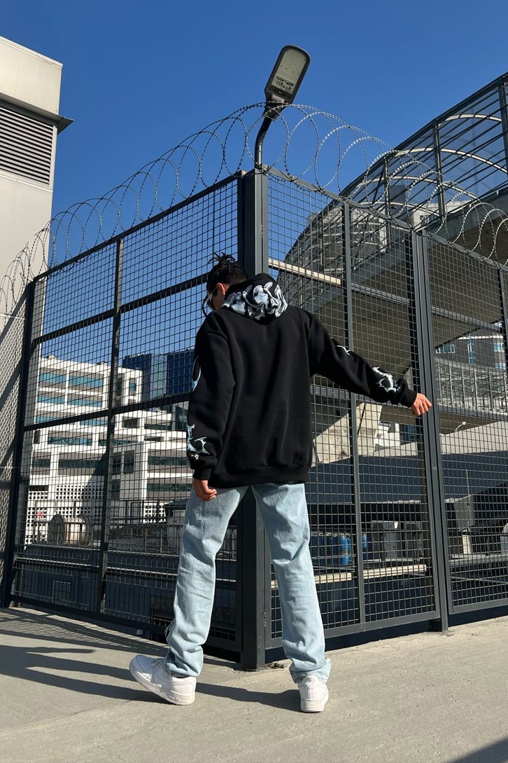 Homme Kol Baskılı Siyah Oversize Sweatshirt
