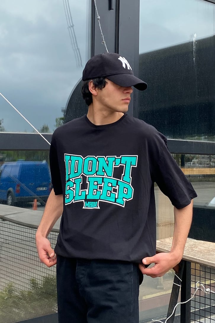 I Don't Sleep Baskılı Oversize Tshirt