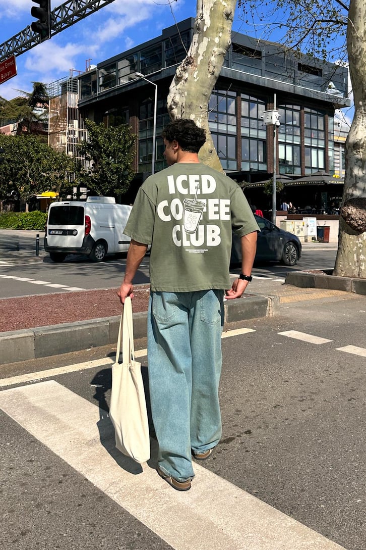 Iced Coffe Club Baskılı Tişört