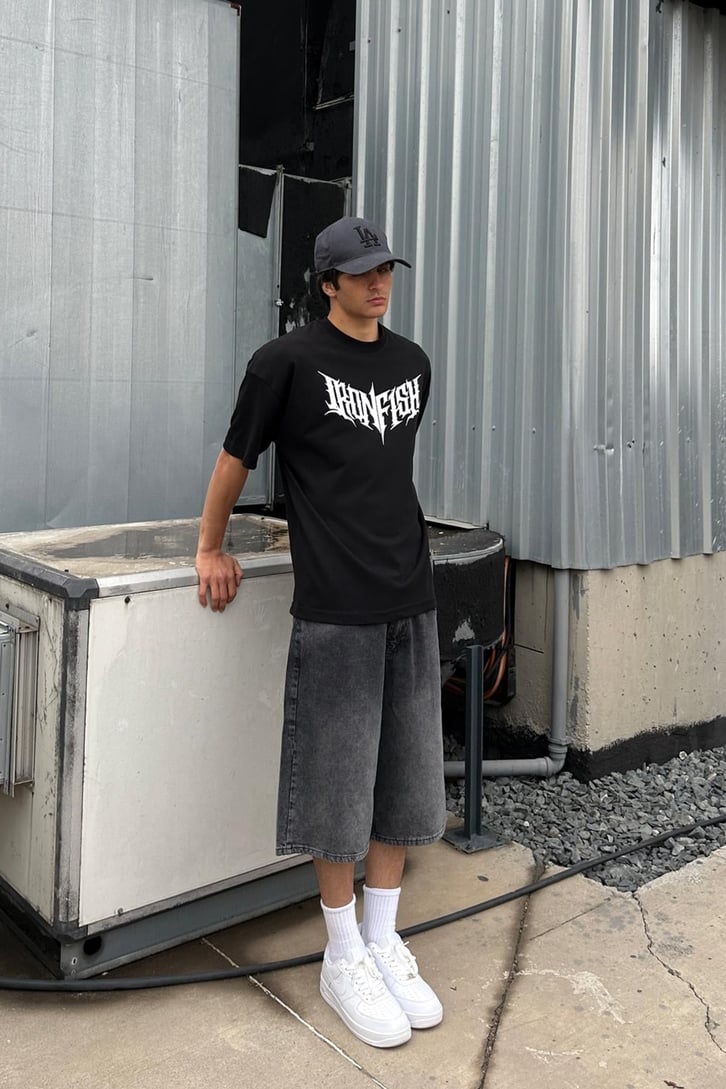 Iron Fish Gothic Baskılı Oversize Tişört