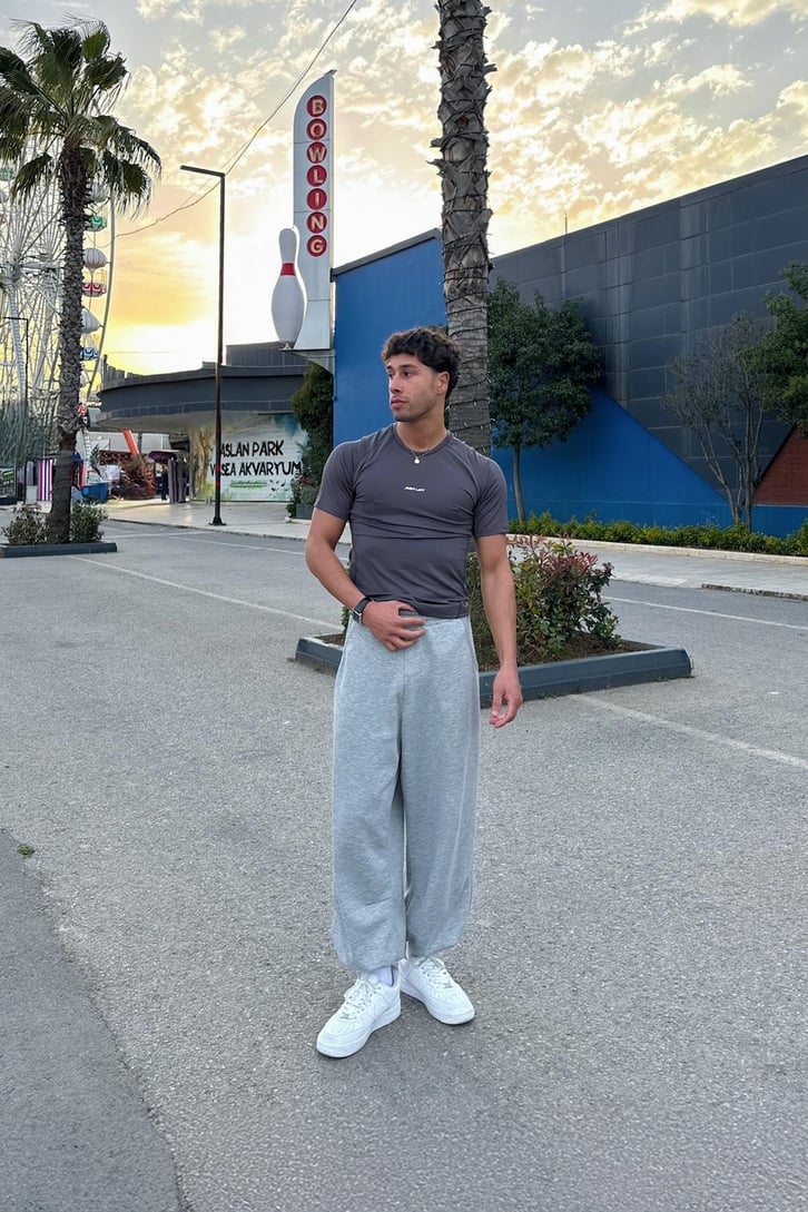 Just Lift Baskılı Slim Fit Tişört