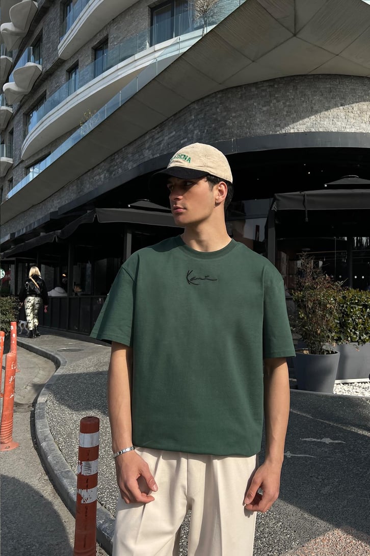 Kani Nakışlı Yeşil Oversize Tişört