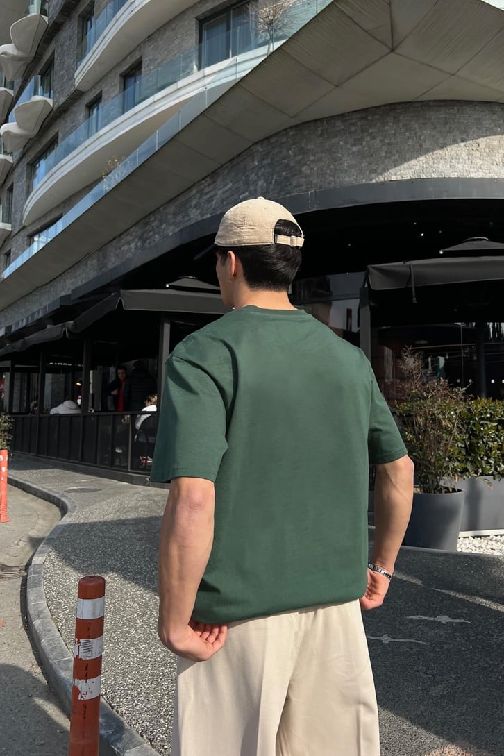Kani Nakışlı Yeşil Oversize Tişört