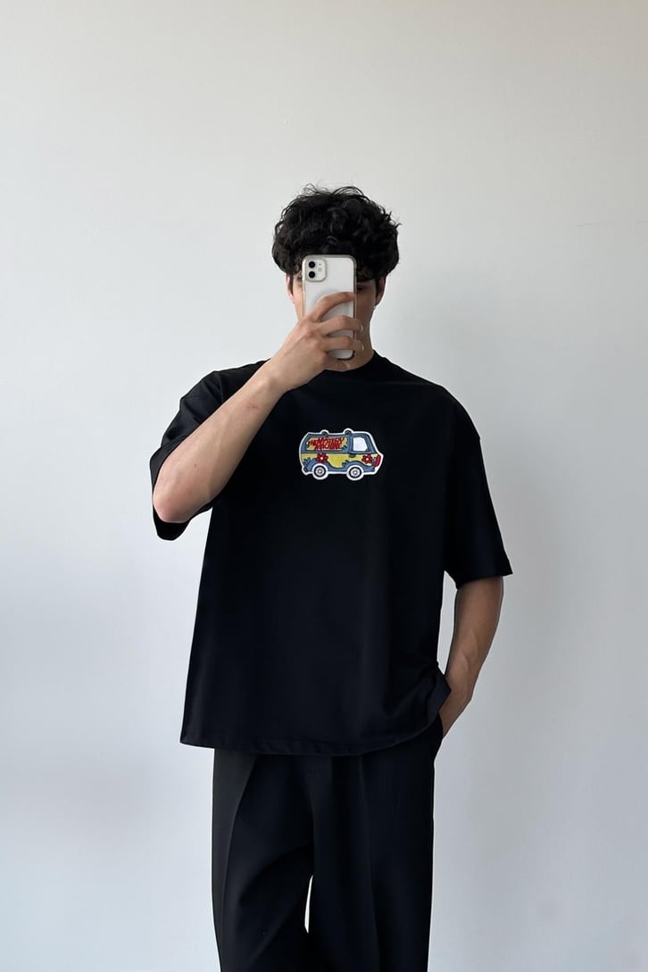 Karavan Nakışlı Beyaz Oversize Tişört