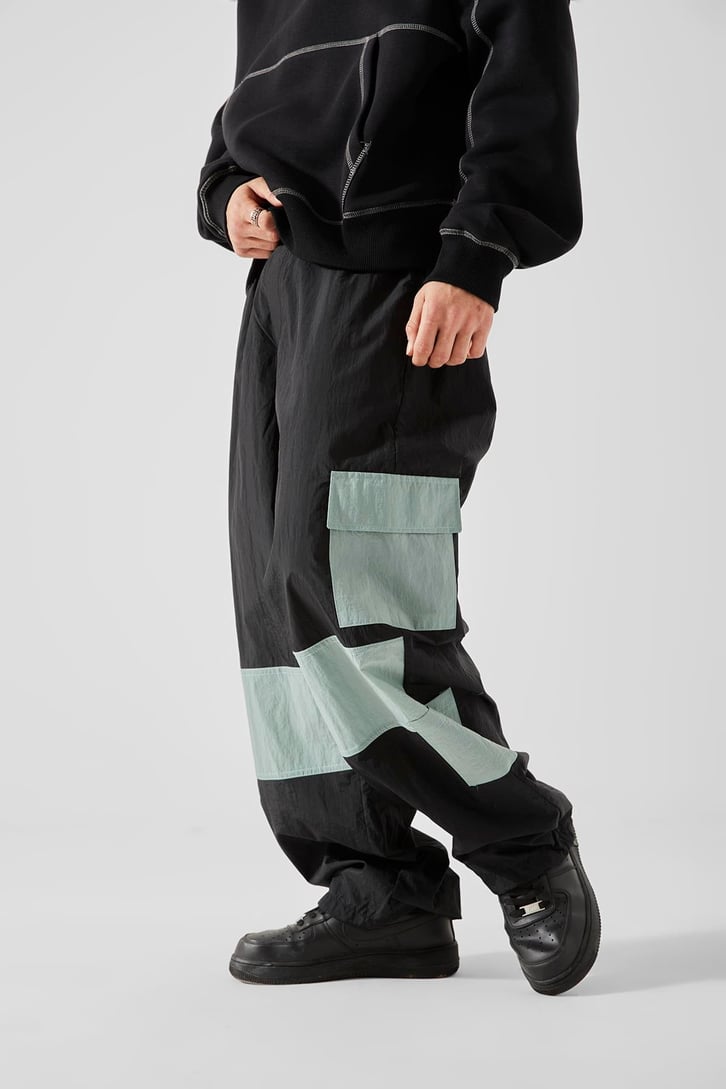 Kargo Cep Siyah Paraşüt Pantolon