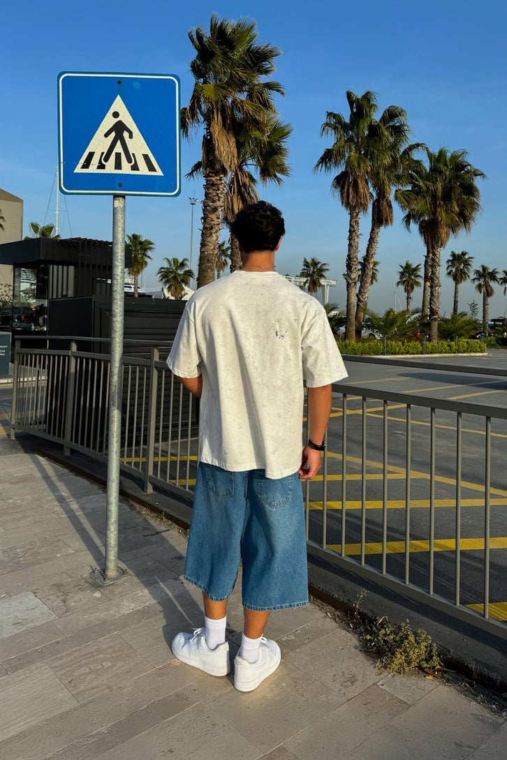 Karl Kani Ön Nakış Detay Tişört