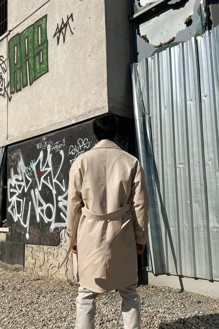 Kemerli Deri Trençkot