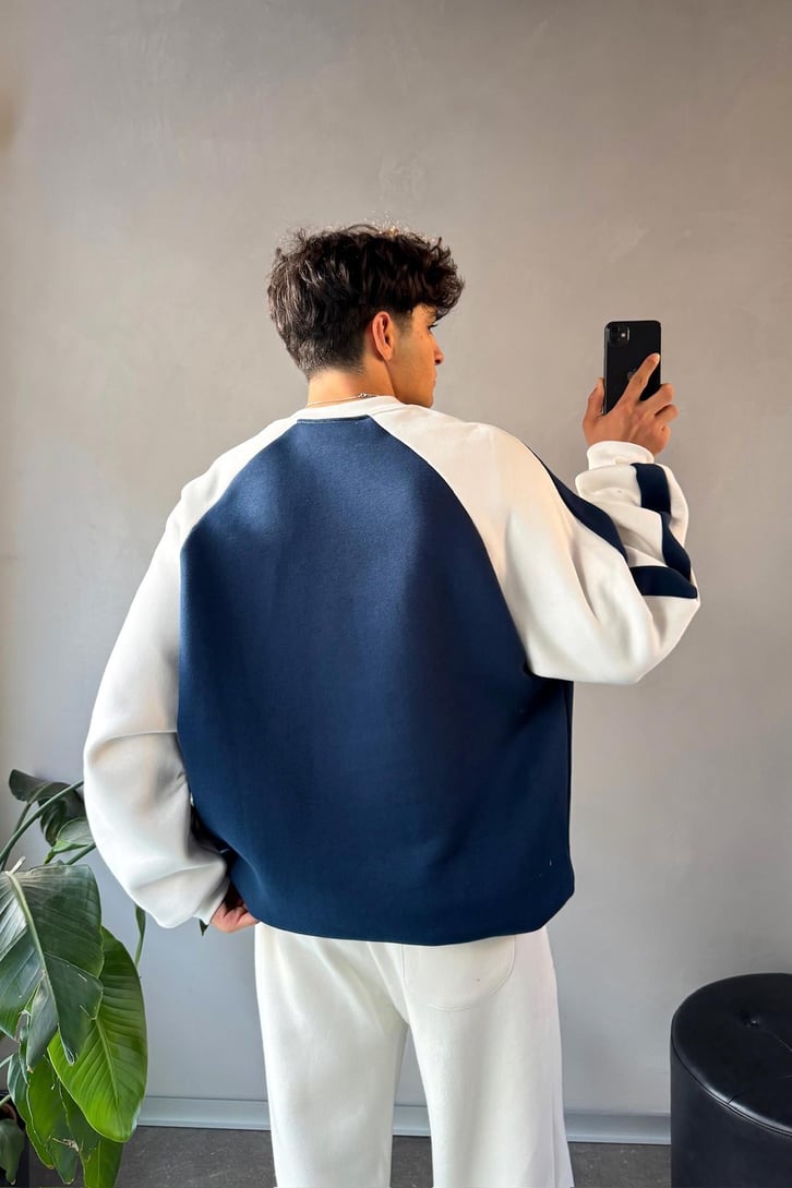 Kol Biye Geçişli Bisiklet Yaka Sweatshirt