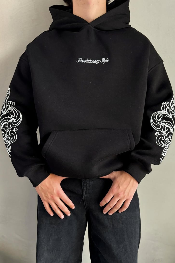 Kol Nakış Detaylı Oversize Hoodie