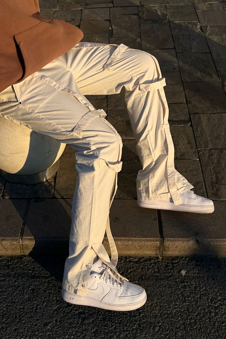 Leg Detail Krem Pantolon