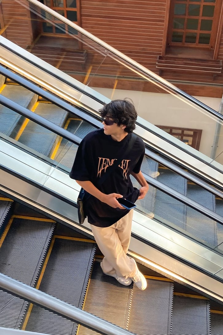 Lemotel Baskılı Siyah Oversize Tshirt