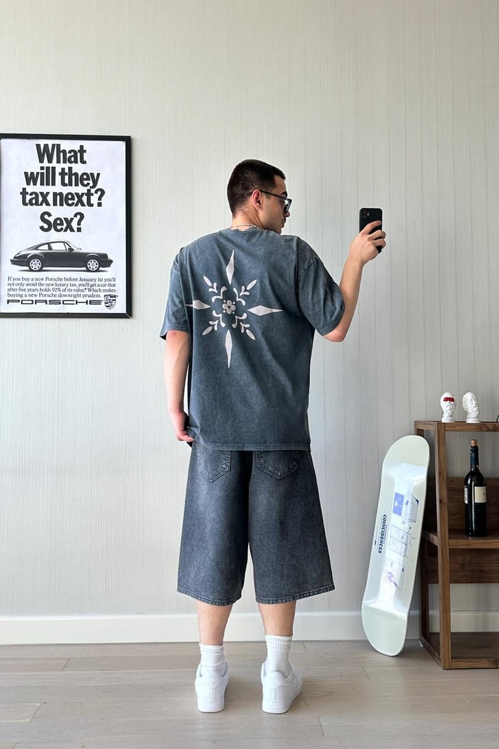 Libre de Regalías Acid Wash Oversize Tişört