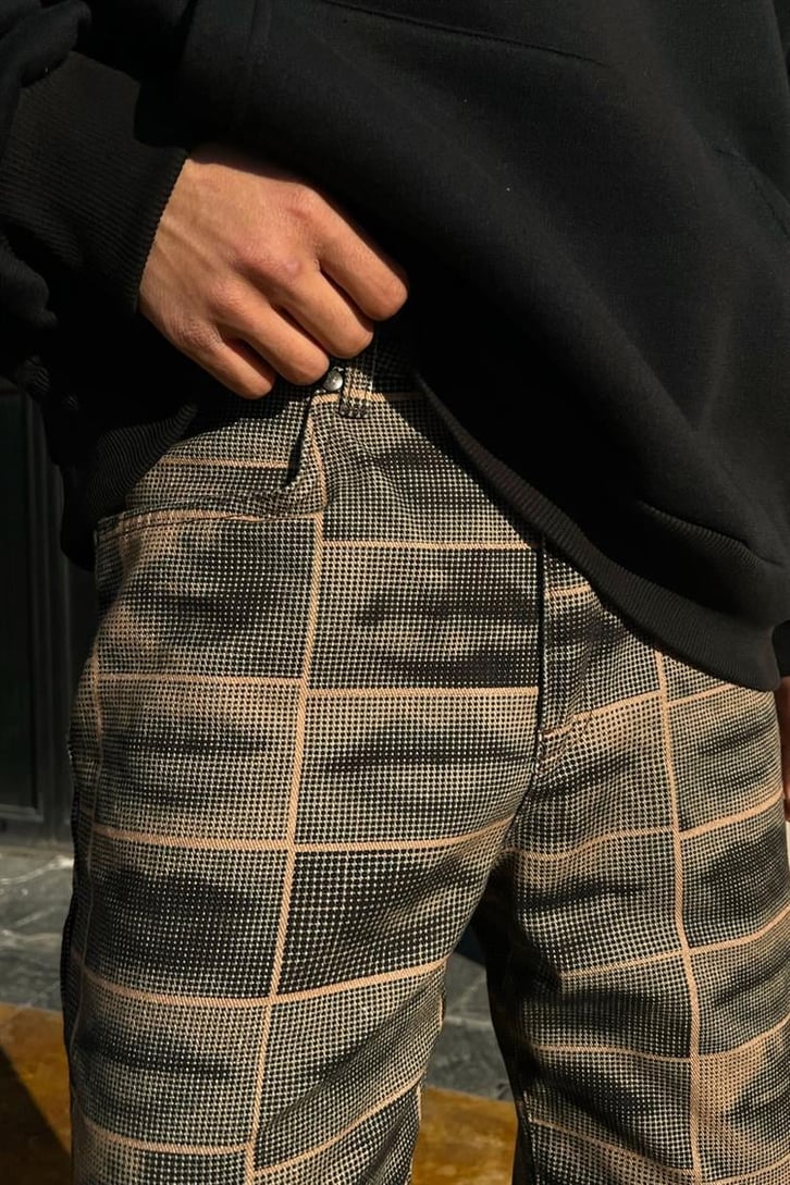 Lip Pattern Baggy Jean