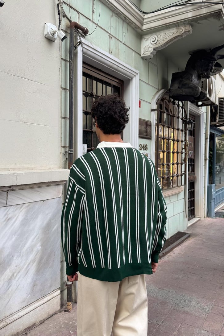 Local Nakışlı Çizgili Yeşil Triko Kazak