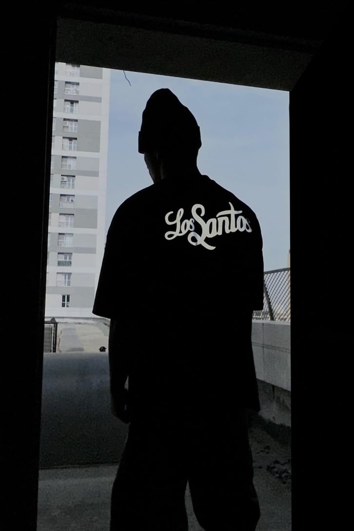 Los Santos Reflektör Baskılı Siyah Oversize Tişört