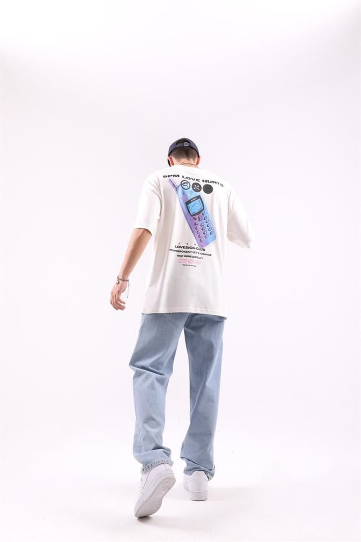 Love Hurts Sırt Baskılı Oversize Tshirt