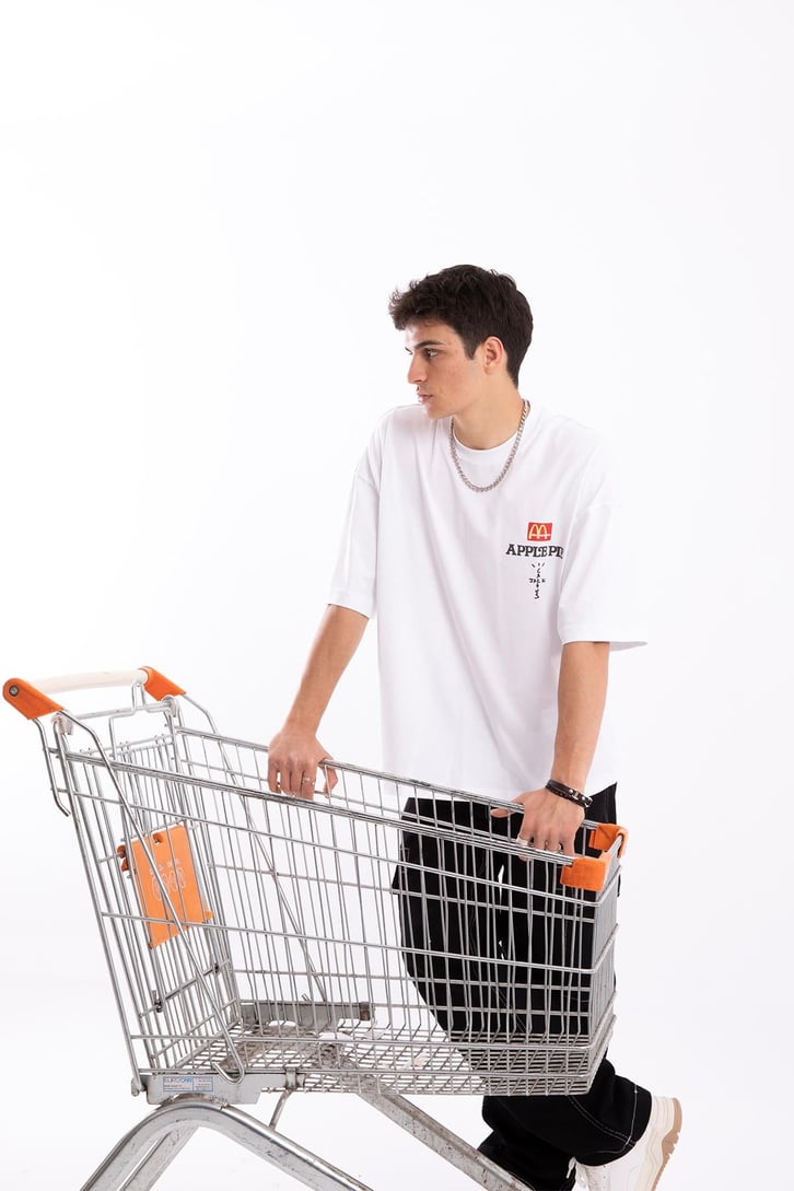 M Apple Baskılı Oversize Tshirt