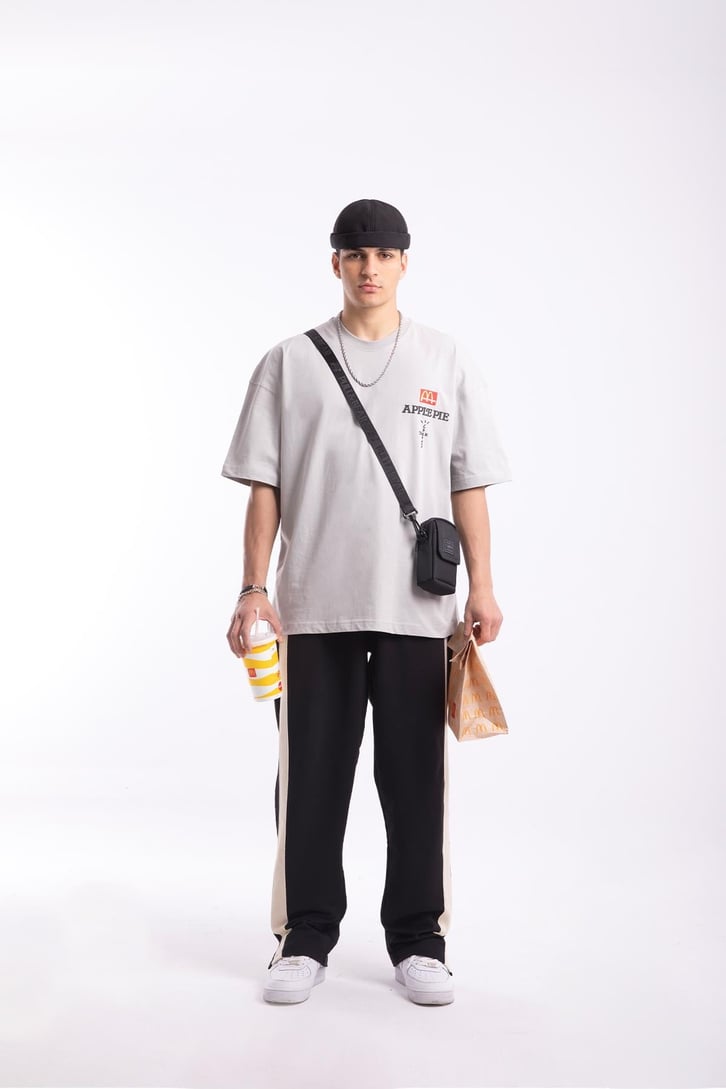 M Apple Baskılı Oversize Tshirt
