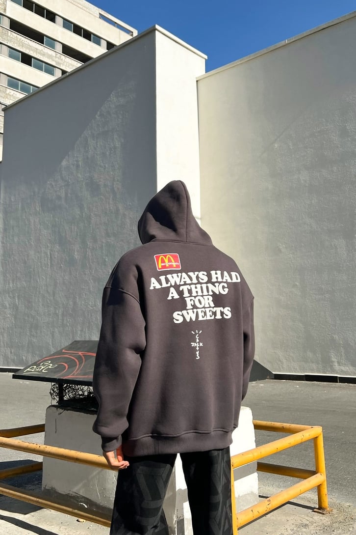 M Apple Pie Baskılı Füme Oversize Sweatshirt