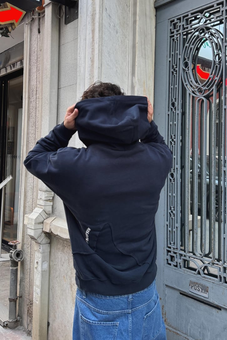 M Baskılı Hoodie