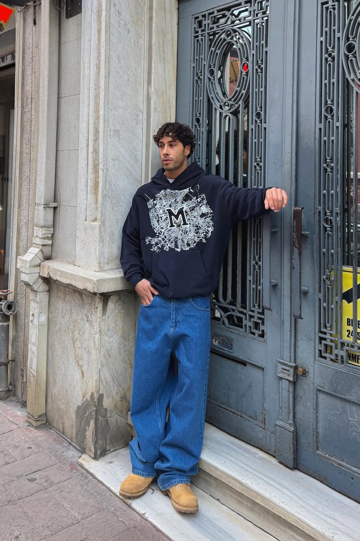 M Baskılı Hoodie