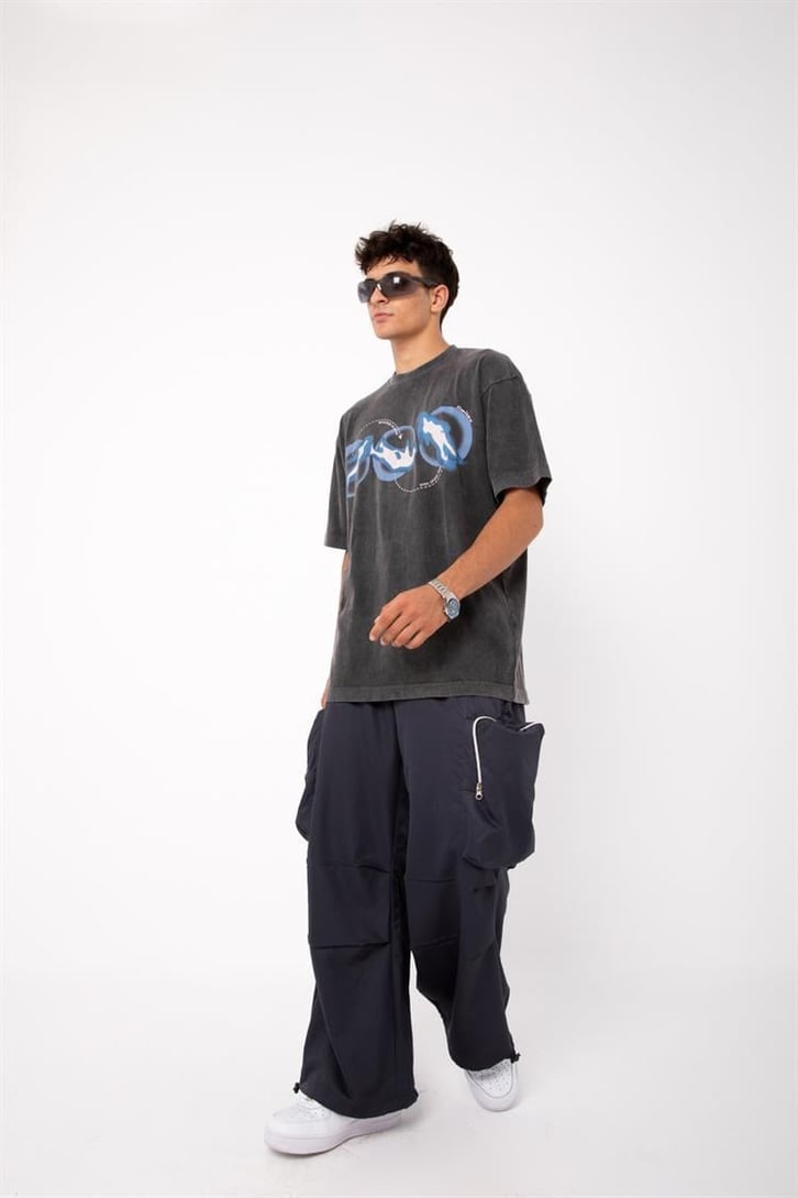 Metaverse Roaming Baskılı Acid Wash Oversize Tişört
