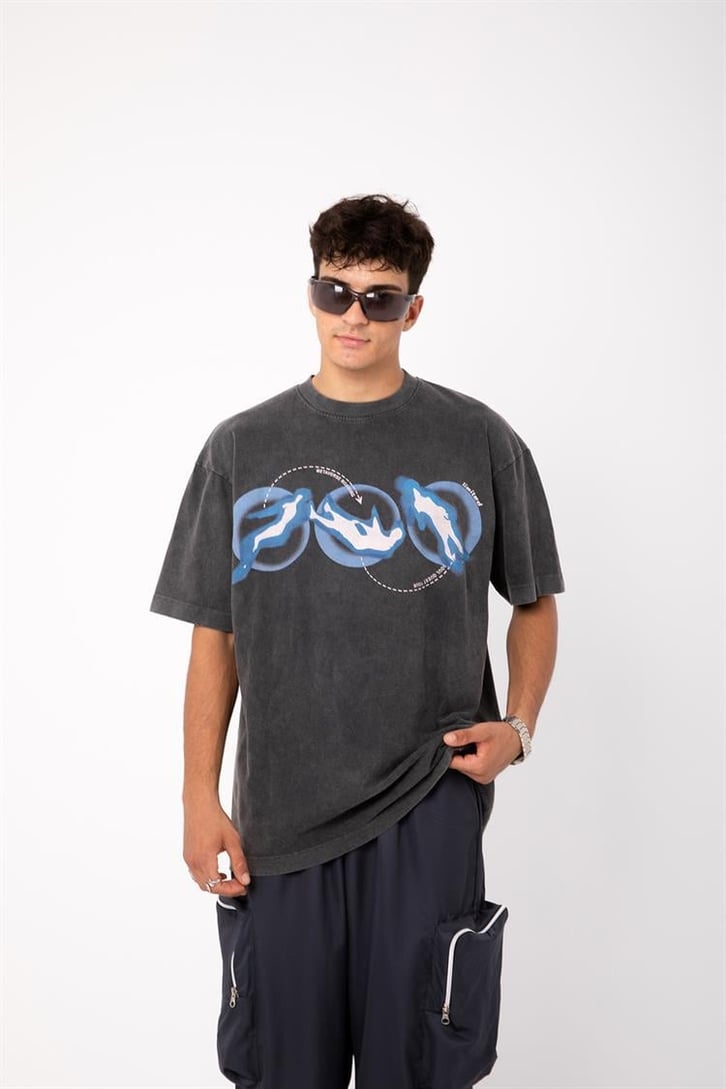 Metaverse Roaming Baskılı Acid Wash Oversize Tişört