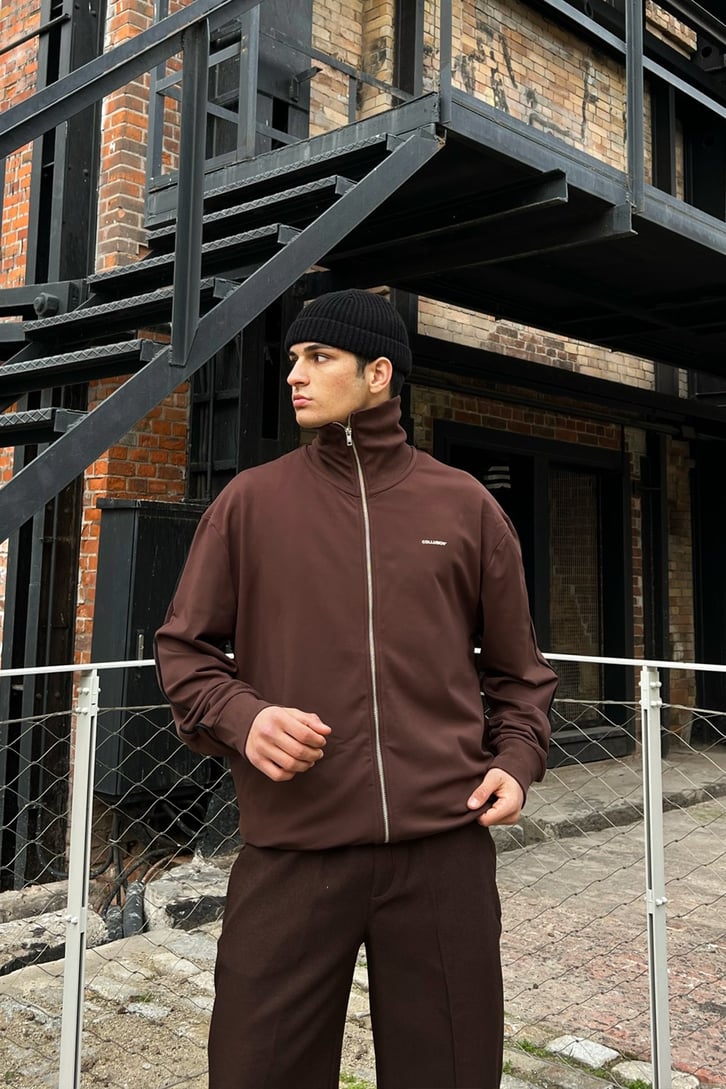 Mini Text Baskılı Kahverengi Zipper Sweatshirt