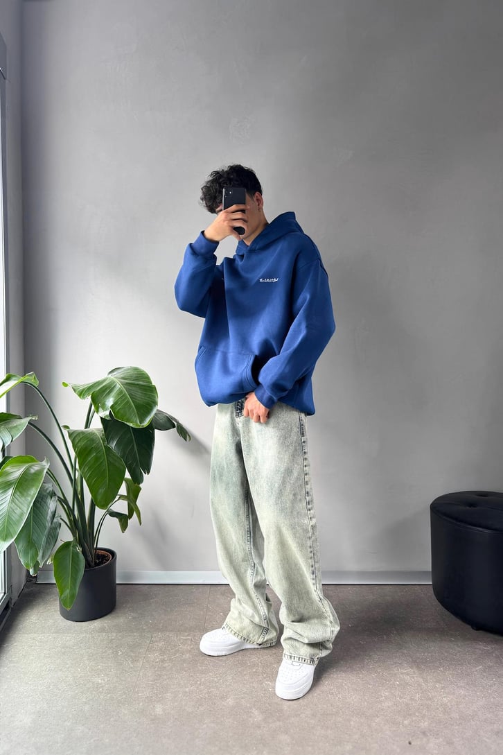 Minimal Baskılı Oversize Hoodie
