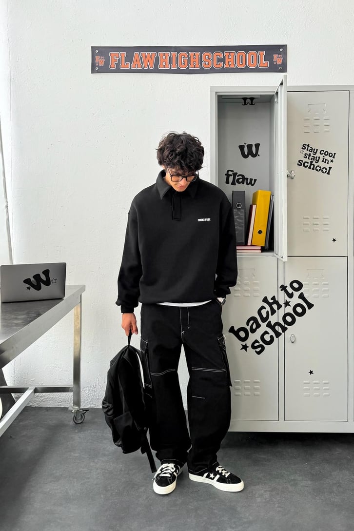 Minimal Baskılı Polo Yaka Oversize Sweatshirt