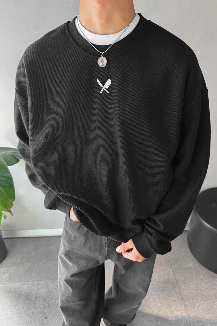Minimal Nakışlı Oversize Sweatshirt