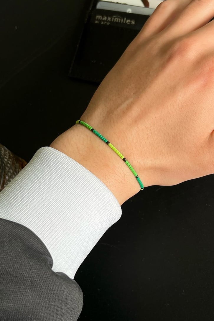 Minimal Taşlı Yeşil Bileklik