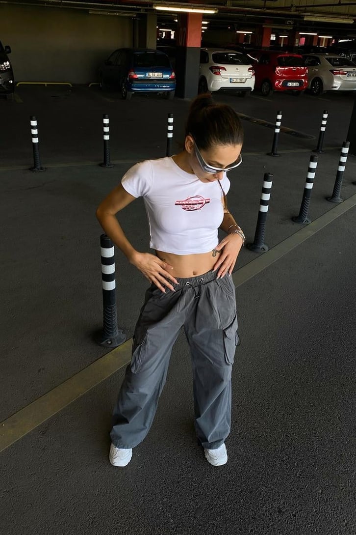 Moses Std Baskılı Beyaz Crop
