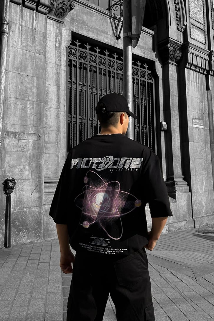 Motion Baskılı Siyah Oversize Tshirt