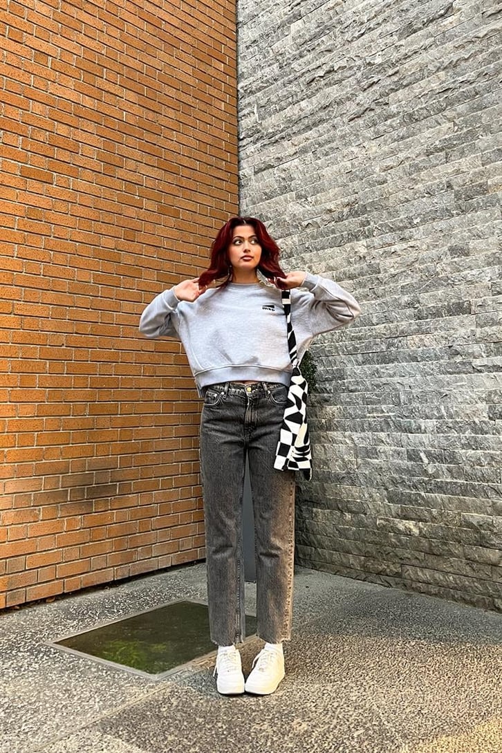Msp Nakışlı Gri Crop Sweatshirt