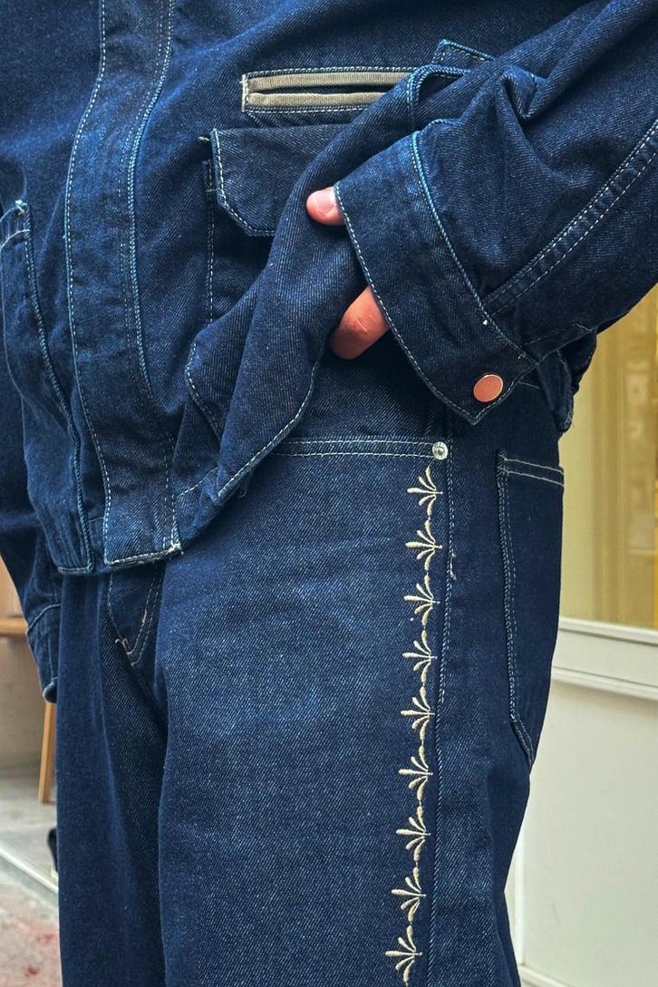Nakış Detay Regular Jean