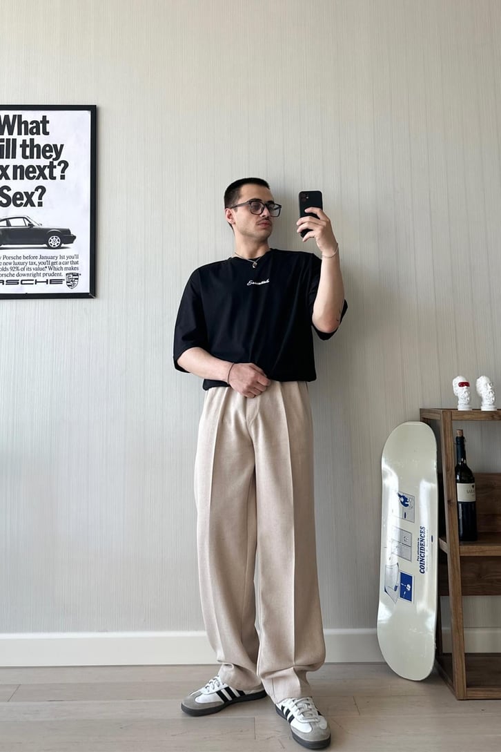 Nakışlı Beyaz Oversize Tişört