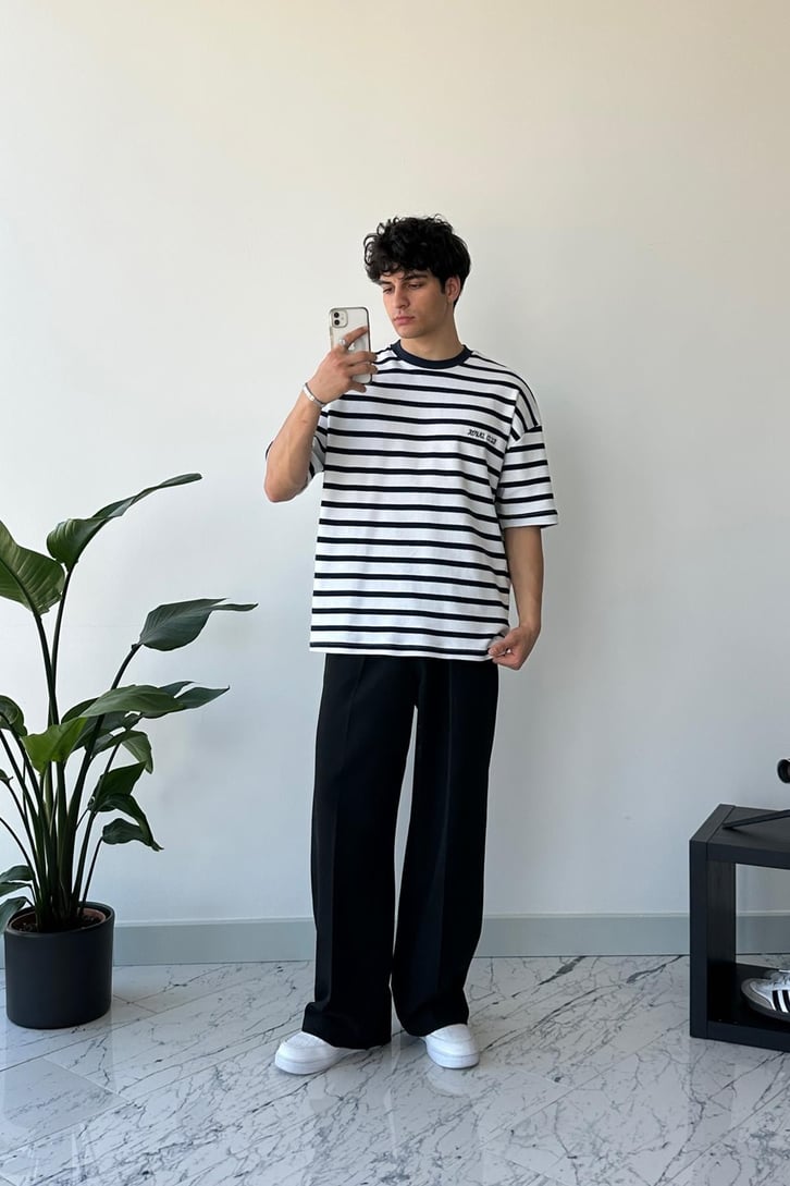 Nakışlı Yatay Çizgili Lacivert Oversize Tişört