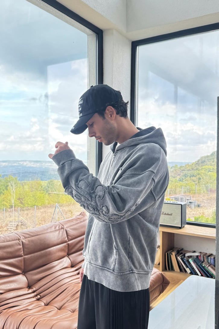 Nakışlı Zip Hoodie