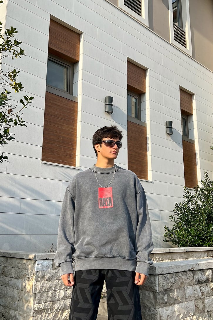 Nasa Baskılı Acid Wash Oversize Sweatshirt