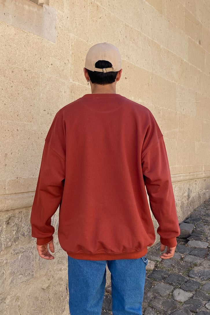 NEBRASKA TOWN BASKILI OVERSIZE SWEATSHIRT