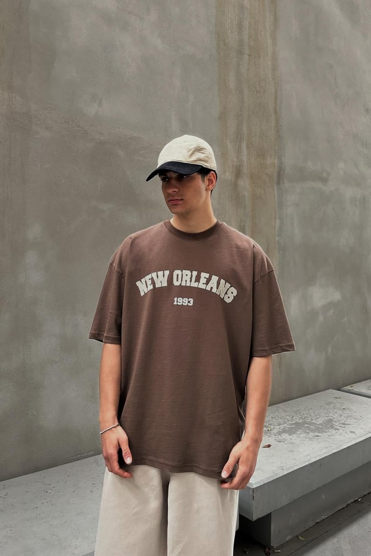 New Orleans Baskılı Kahverengi Oversize Tişört