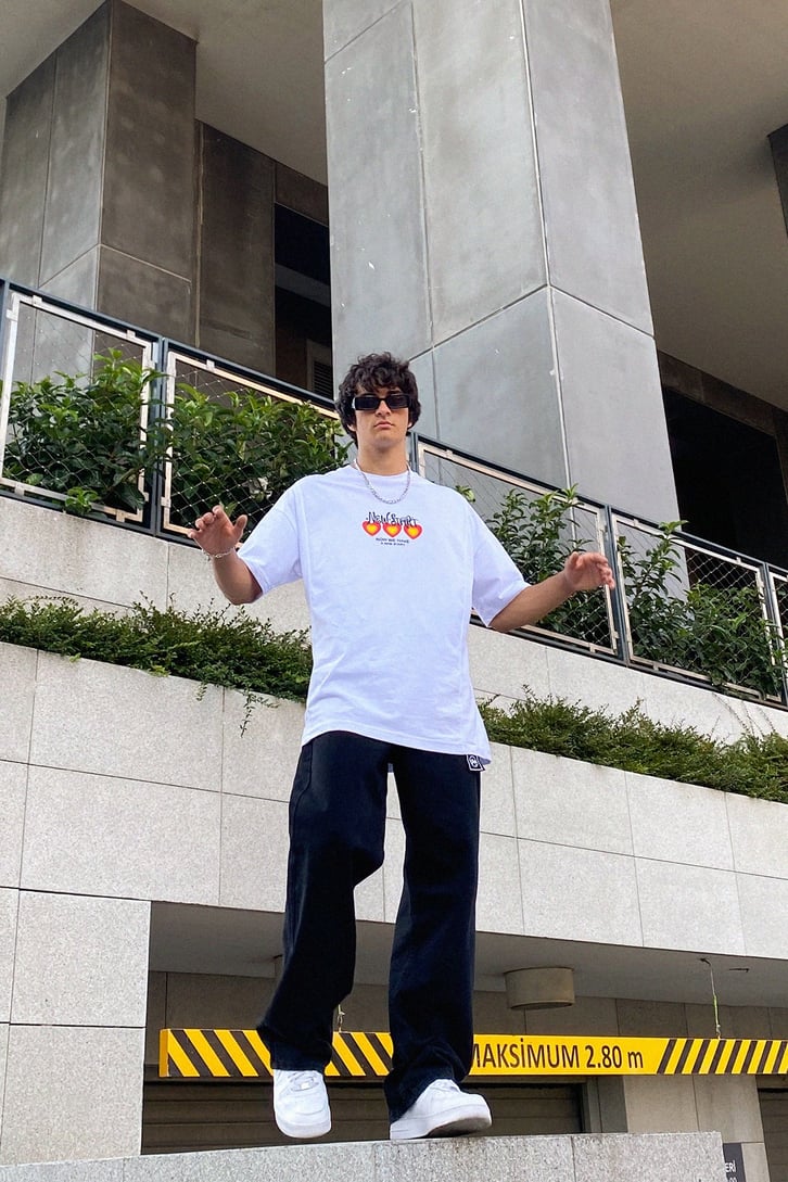 New Start Heart Baskılı Beyaz Oversize Tshirt