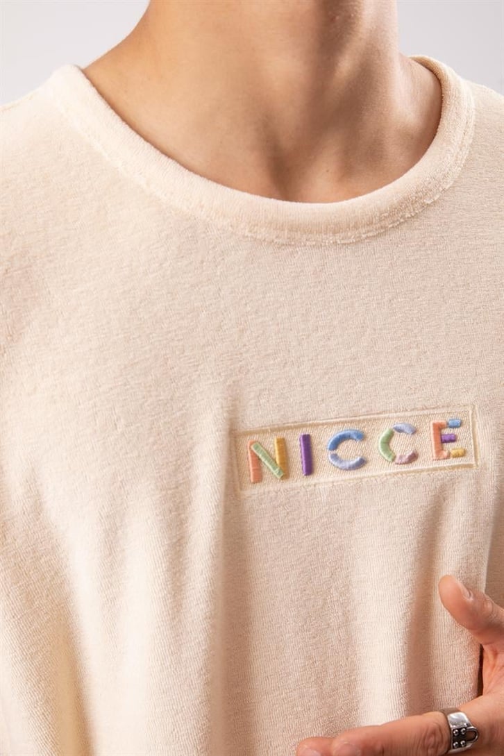 Nıcce Nakışlı Krem Oversize Tişört