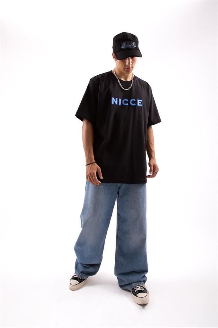 Nicce Nakışlı Siyah Oversize Tişört